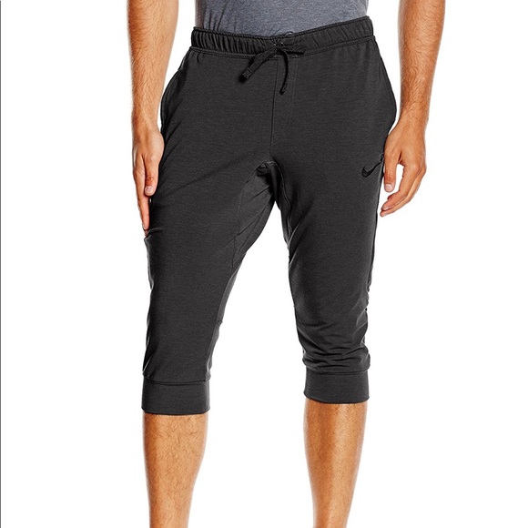 nike 3/4 fleece shorts nike 3/4 fleece shorts